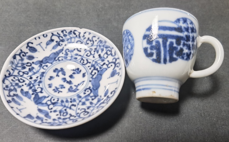 古玩陶瓷青花皮球花紋杯碟拍賣，當前價格780元