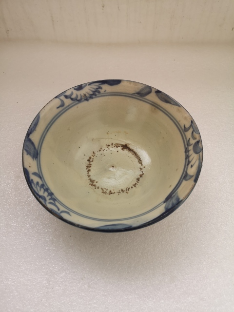 古玩陶瓷清早期磁州窯碗拍賣，當前價格398元