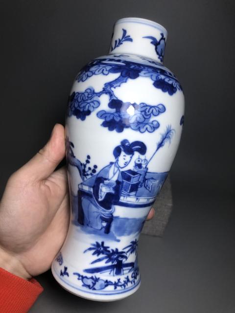 古玩陶瓷晚清,青花三娘教子紋梅瓶拍賣,當前價格6000元