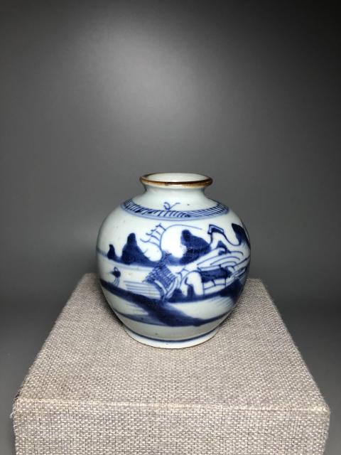 清乾隆，青花山水人物紋石榴尊拍賣，當前價格3600元