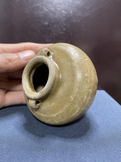 古玩陶瓷宋元龍泉青釉雙系罐拍賣,當前價格5500元