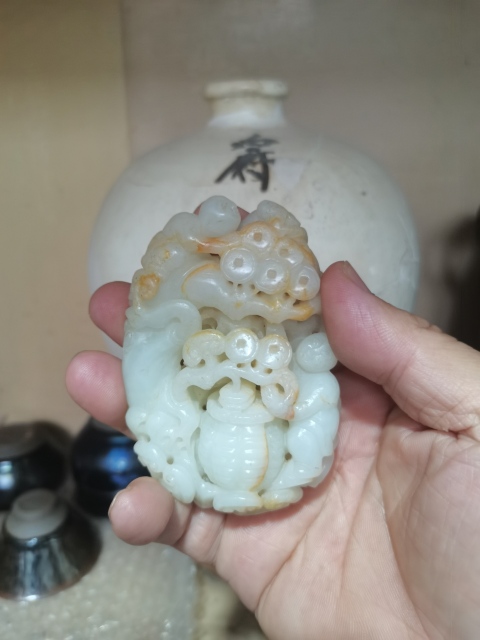古玩玉器玉佩,和田白玉。和田玉手把件太漂亮了,搖錢樹人物搖錢樹拍賣,當前價格13999元
