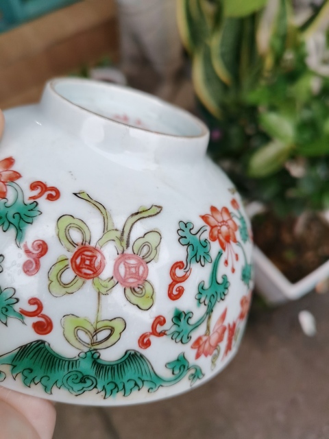 古玩陶瓷粉彩福在眼前蓮?fù)袎圩旨y碗拍賣,當(dāng)前價(jià)格388元