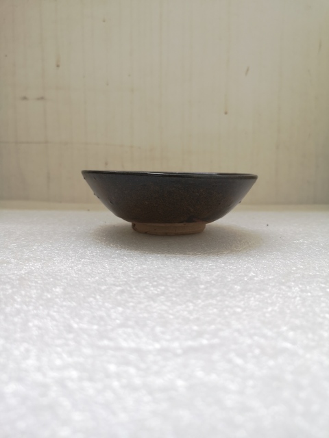 古玩陶瓷明末清初褐釉碗拍賣,當(dāng)前價(jià)格450元