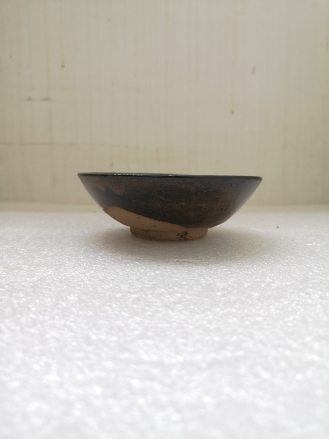 古玩陶瓷明末清初褐釉碗拍賣,當(dāng)前價(jià)格450元
