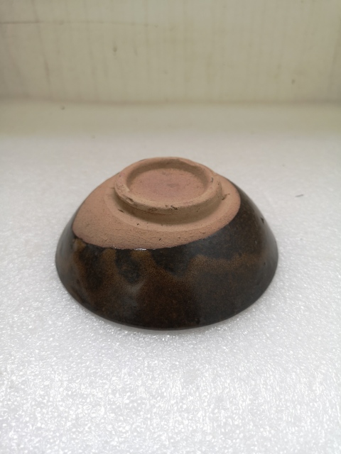 古玩陶瓷明末清初褐釉碗拍賣,當(dāng)前價(jià)格450元
