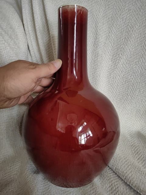 古玩陶瓷清代晚期朗紅釉天球瓶拍賣,當前價格16800元