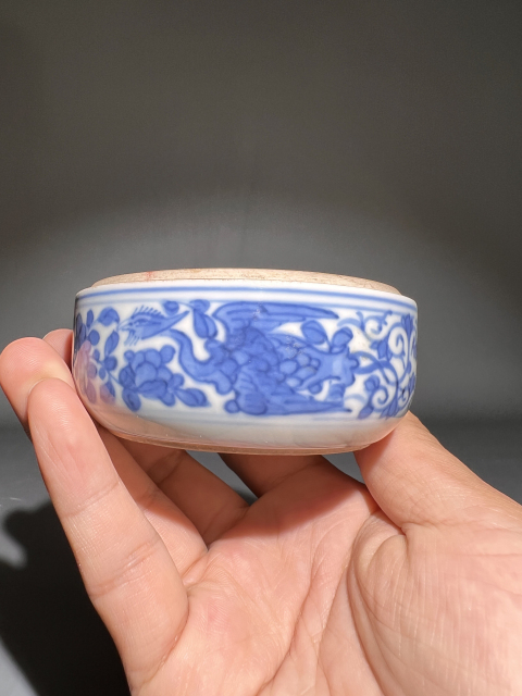 古玩陶瓷（精品官窯制式）青花鳳穿花紋粉盒底拍賣，當前價格6888元