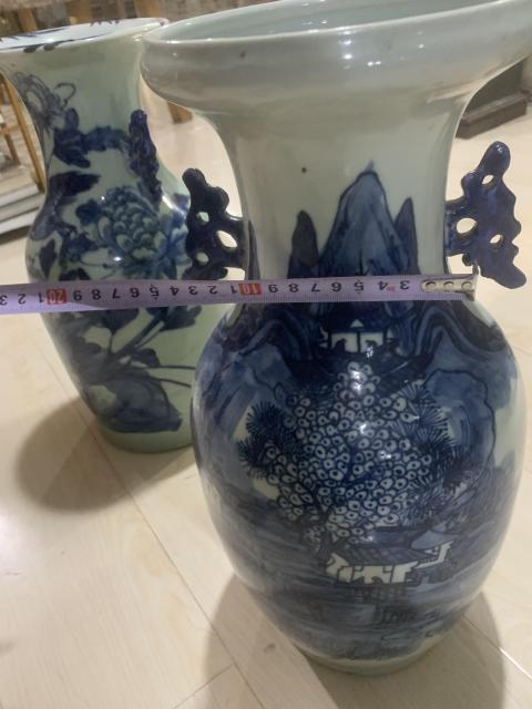 古玩陶瓷青花亭臺山水雙耳瓶拍賣，當前價格1800元
