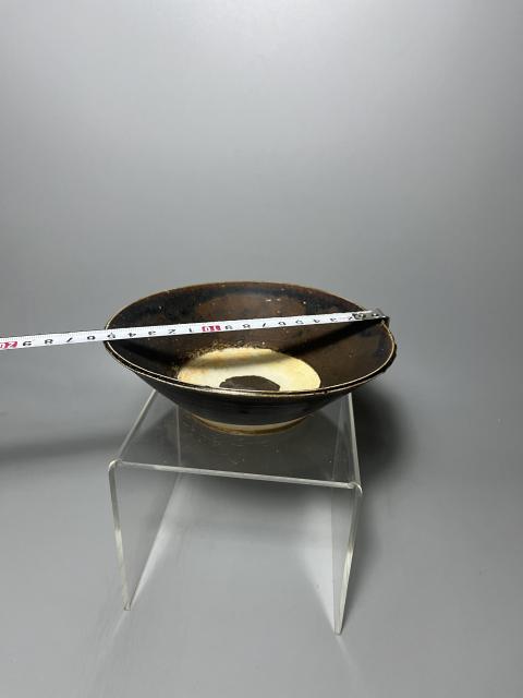 古玩陶瓷醬釉碗拍賣,當前價格850元
