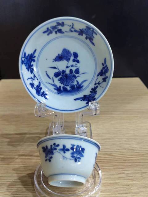 古玩陶瓷清康熙花卉紋青花杯盤拍賣，當(dāng)前價格2288元