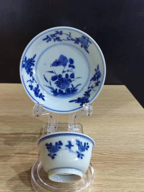 古玩陶瓷清康熙花卉紋青花杯盤拍賣，當(dāng)前價格2288元