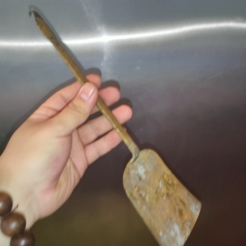 古玩雜項民國,斧頭大銅鏟拍賣,當前價格260元