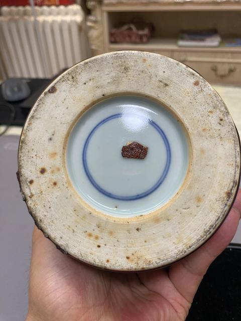 古玩陶瓷玉環(huán)底紅釉筆筒拍賣(mài),當(dāng)前價(jià)格3800元