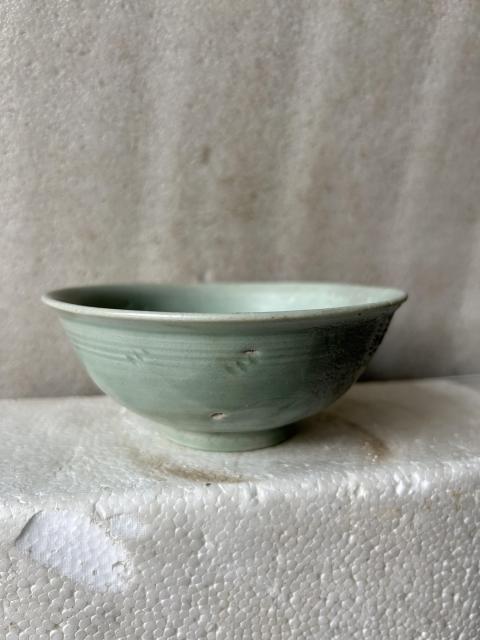 古玩陶瓷明代  龍泉青瓷刻花碗拍賣，當(dāng)前價格555元