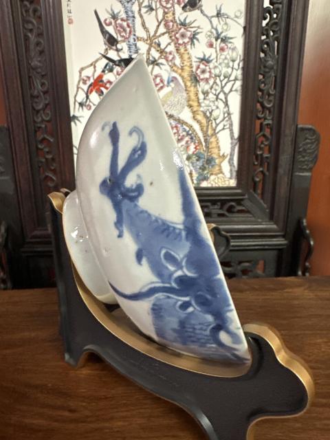 古玩陶瓷康熙青花過墻龍紋碗拍賣,當前價格3280元