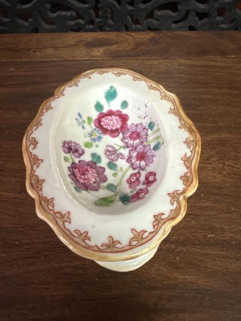 古玩陶瓷乾隆粉彩花卉紋貢盤拍賣，當(dāng)前價(jià)格2650元