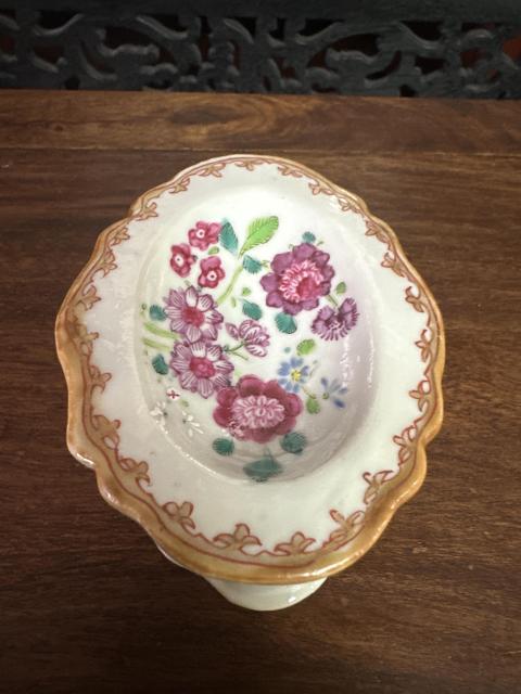 古玩陶瓷乾隆粉彩花卉紋貢盤拍賣，當(dāng)前價(jià)格2650元