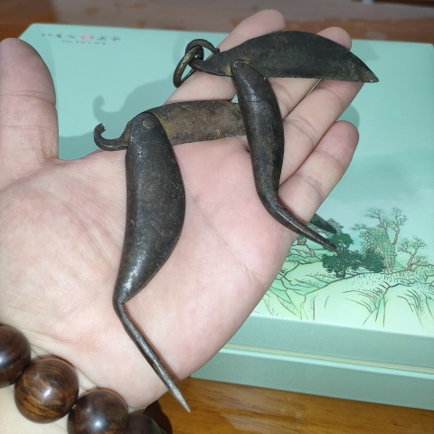 古玩陶瓷晚清民國時期兩把魚刀拍賣,當前價格280元
