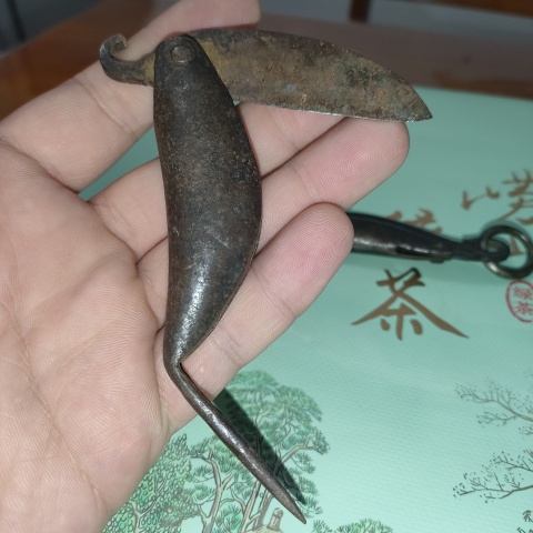 古玩陶瓷晚清民國時期兩把魚刀拍賣,當前價格280元