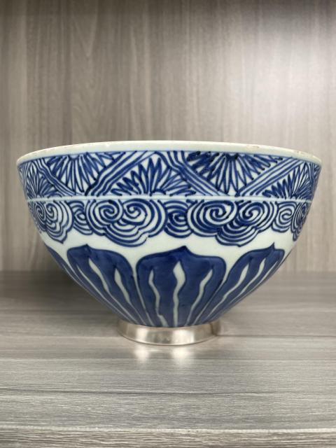 古玩陶瓷清康熙 青花仰蓮紋雞心大碗(官家重器)拍賣,當前價格8300元