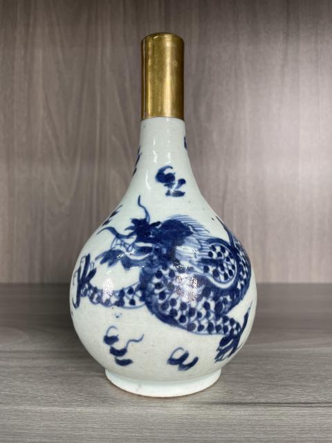 清雍正 精品青花云龍紋膽瓶拍賣，當前價格3500元