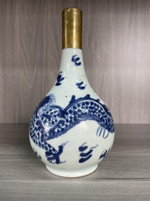 古玩陶瓷清雍正 精品青花云龍紋膽瓶拍賣，當前價格3500元