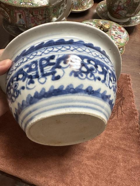 古玩陶瓷清中期青花夔龍紋香爐拍賣，當前價格2580元