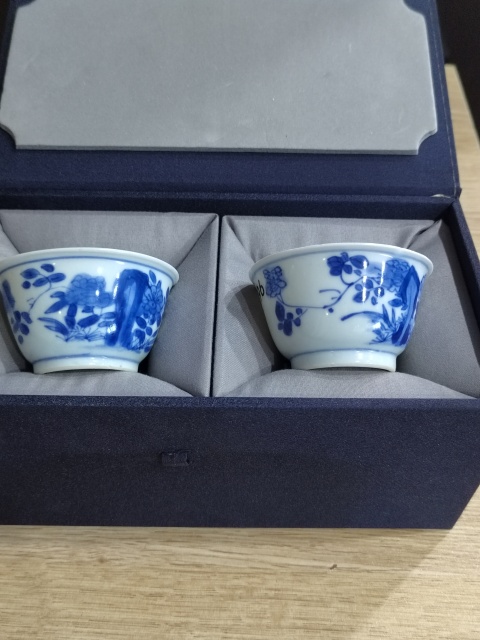 古玩陶瓷清康熙花蝶紋青花主人杯一對拍賣，當前價格2888元