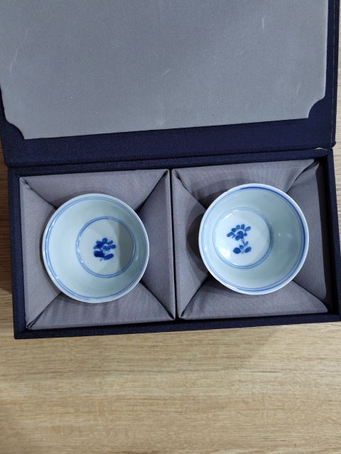 古玩陶瓷清康熙花蝶紋青花主人杯一對拍賣，當前價格2888元