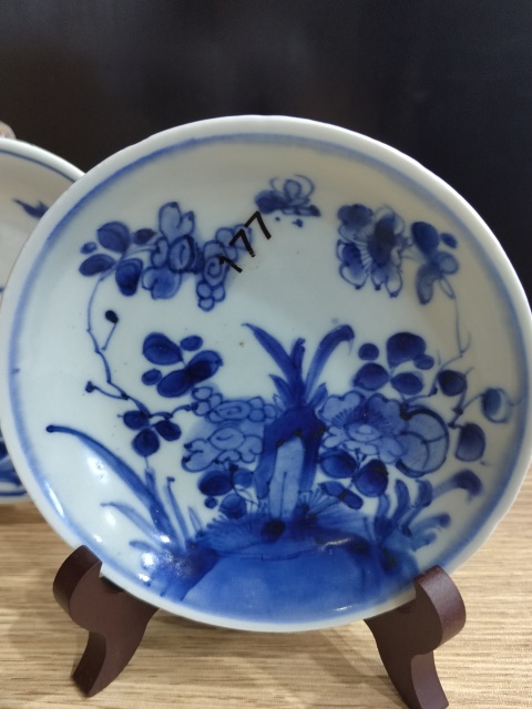 古玩陶瓷清康熙**鼎款花蝶紋青花盤(pán)一對(duì)拍賣，當(dāng)前價(jià)格1888元