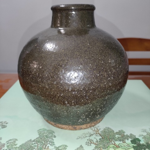 古玩陶瓷明末清初，磁州窯醬釉高領罐拍賣，當前價格399元