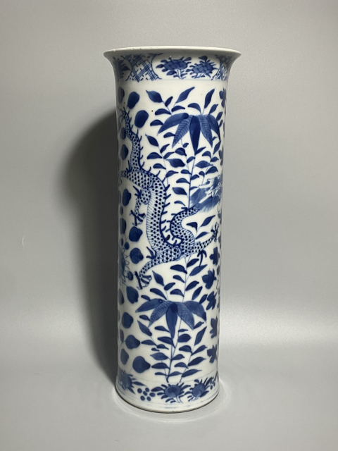 古玩陶瓷青花龍穿牡丹花卉紋花觚箭筒瓶拍賣，當(dāng)前價(jià)格4580元