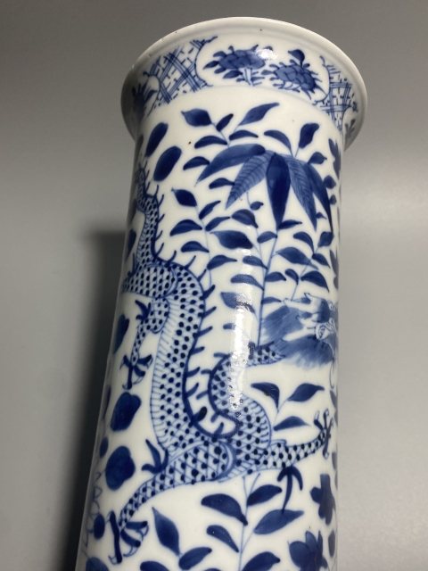 古玩陶瓷青花龍穿牡丹花卉紋花觚箭筒瓶拍賣，當(dāng)前價(jià)格4580元