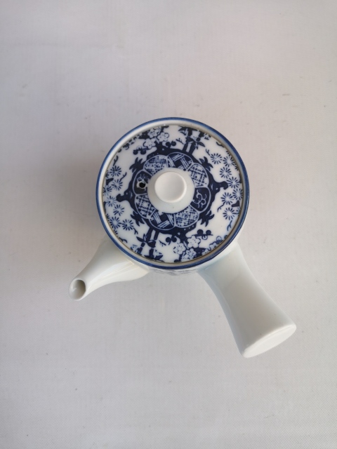 古玩陶瓷松竹梅 青花側把壺拍賣，當前價格298元