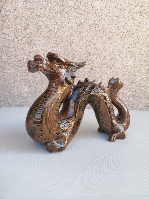 古玩陶瓷褐釉龍擺件拍賣(mài),當(dāng)前價(jià)格260元
