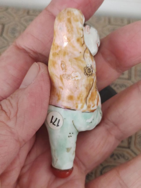 古玩陶瓷粉彩人物瓷塑鼻煙壺拍賣,當前價格1600元