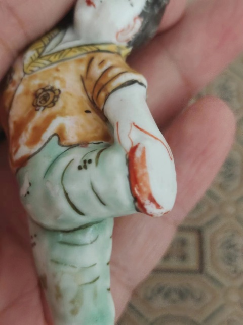 古玩陶瓷粉彩人物瓷塑鼻煙壺拍賣,當前價格1600元