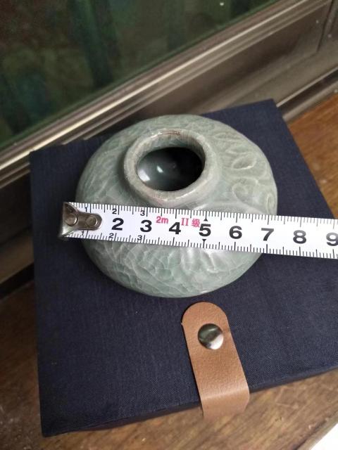古玩陶瓷元龍泉暗花水盂拍賣,當前價格2000元