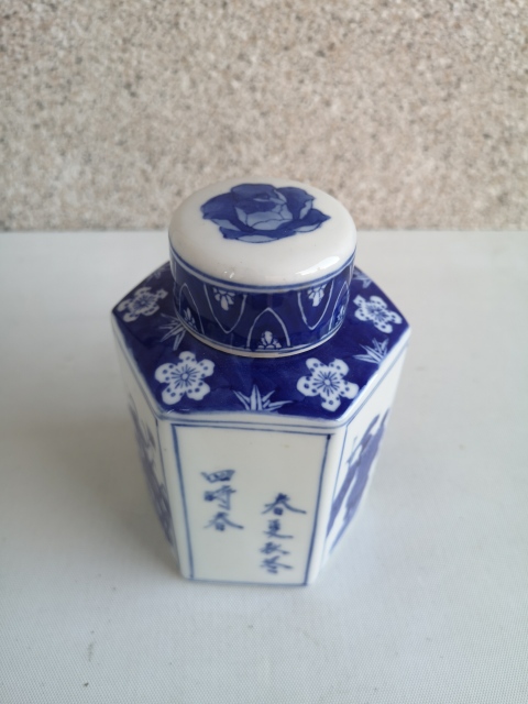 古玩陶瓷松竹梅青花六方茶葉蓋罐拍賣，當前價格350元