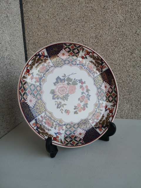 古玩陶瓷花卉紋青花彩繪描金盤拍賣,當前價格480元