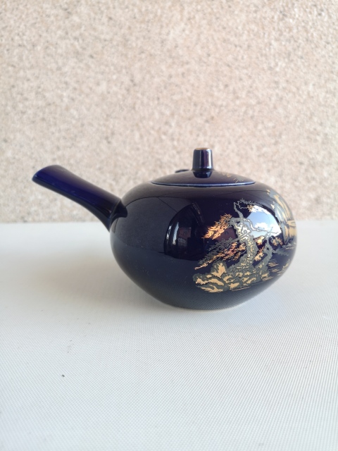 古玩陶瓷藍釉描金山水紋側把壺拍賣,當前價格350元