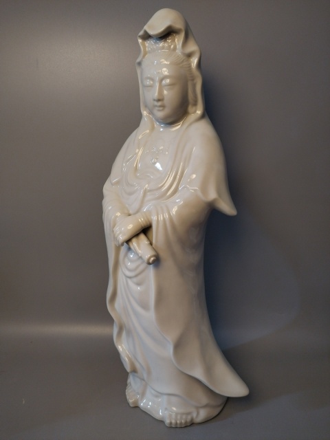 古玩陶瓷【精美大尺寸雕塑】民國(guó)解放初白釉觀音造像拍賣,當(dāng)前價(jià)格1266元