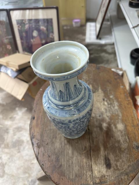 古玩陶瓷青花纏枝喜字小尺瓶拍賣，當(dāng)前價(jià)格3500元
