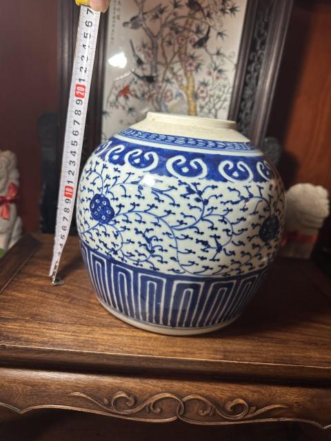 古玩陶瓷乾隆青花纏枝花卉紋蓋罐拍賣,當前價格2250元