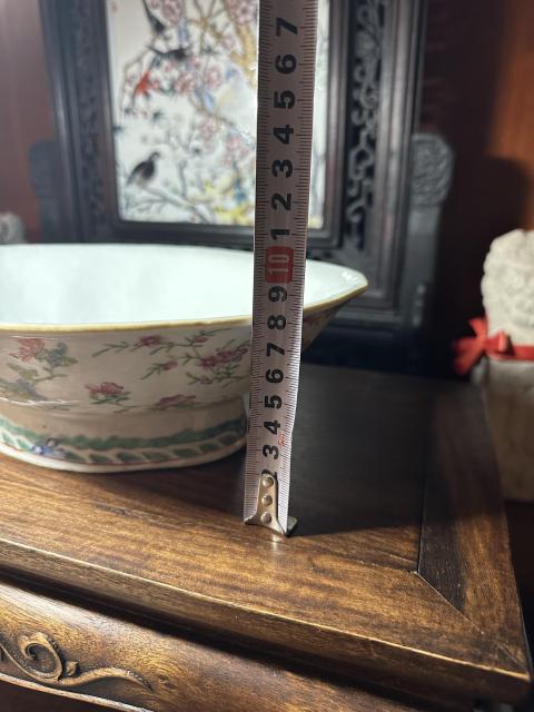 古玩陶瓷道光粉彩十二花神荷葉貢盤拍賣，當前價格12000元