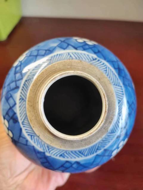古玩陶瓷康熙青花冰梅留白罐拍賣，當前價格12000元