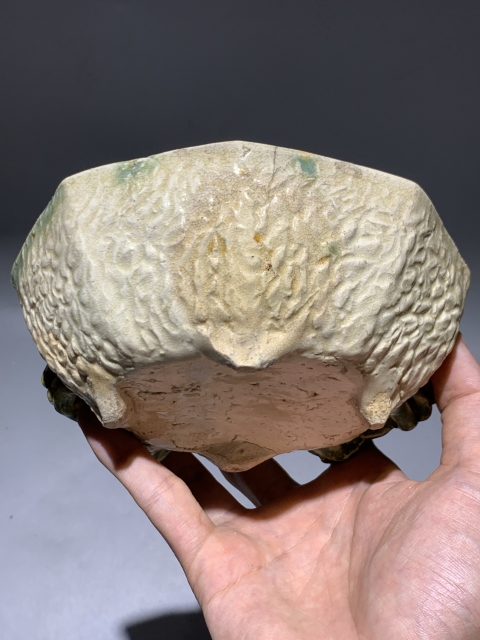 古玩陶瓷【特價處理】清代貼塑二甲傳臚紋水洗拍賣,當前價格688元