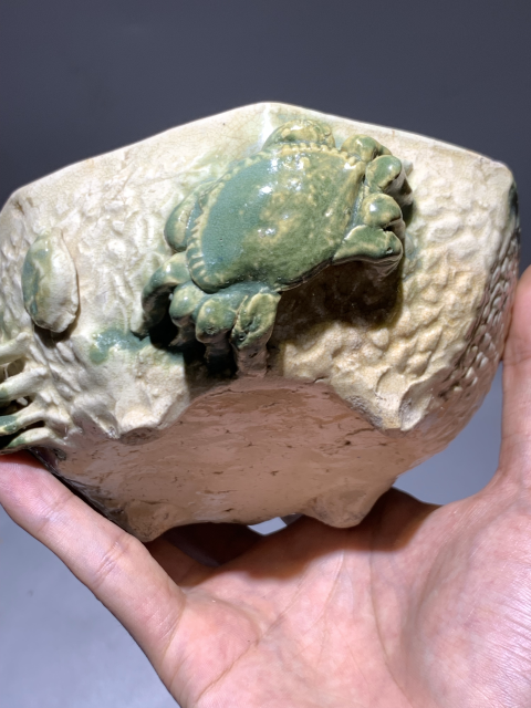 古玩陶瓷【特價處理】清代貼塑二甲傳臚紋水洗拍賣,當前價格688元