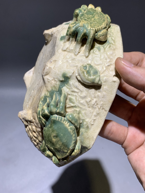 古玩陶瓷【特價處理】清代貼塑二甲傳臚紋水洗拍賣,當前價格688元